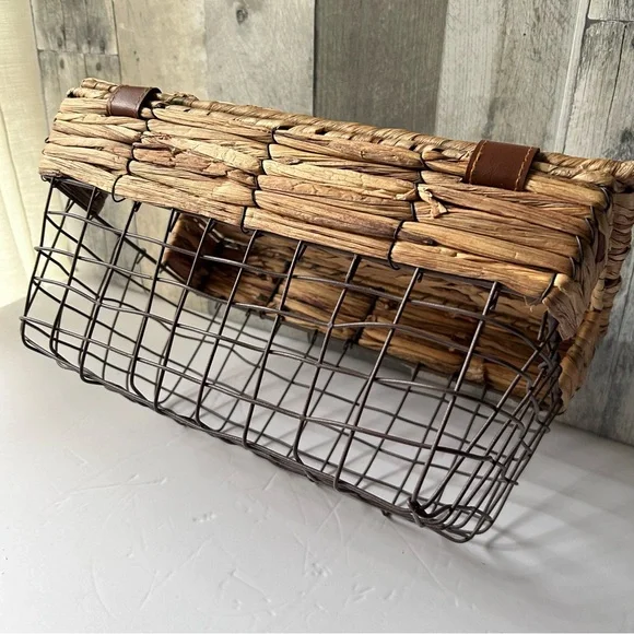 🌴Farmhouse Metal Wire Storage Basket with Removable Woven Wicker Top - Picture 6 of 14